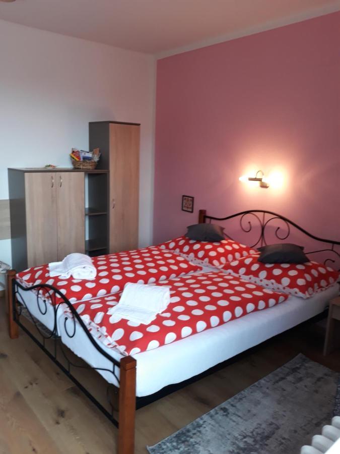 Apartament Privat Jozef Wierzbów Zewnętrze zdjęcie